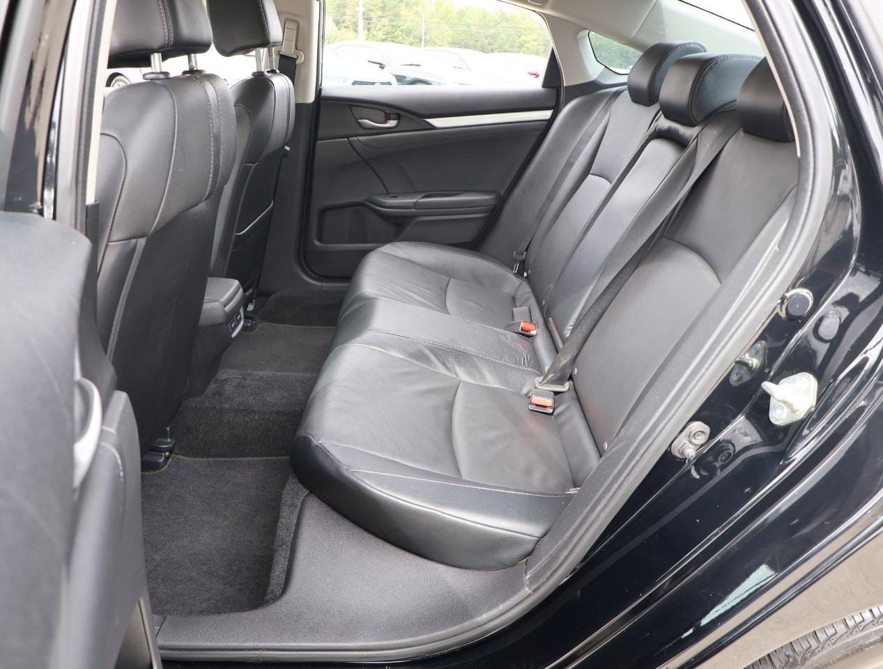 Used 2017 Honda Civic Touring image 21