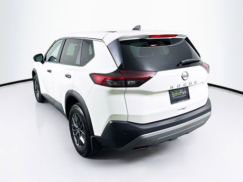 Used 2023 Nissan Rogue S image 5