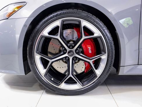 Used 2024 Audi RS 7 Performance w/ Black Optic Package AWD/4WD image 25
