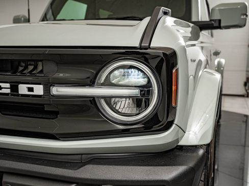Used 2024 Ford Bronco Outer Banks AWD/4WD image 14