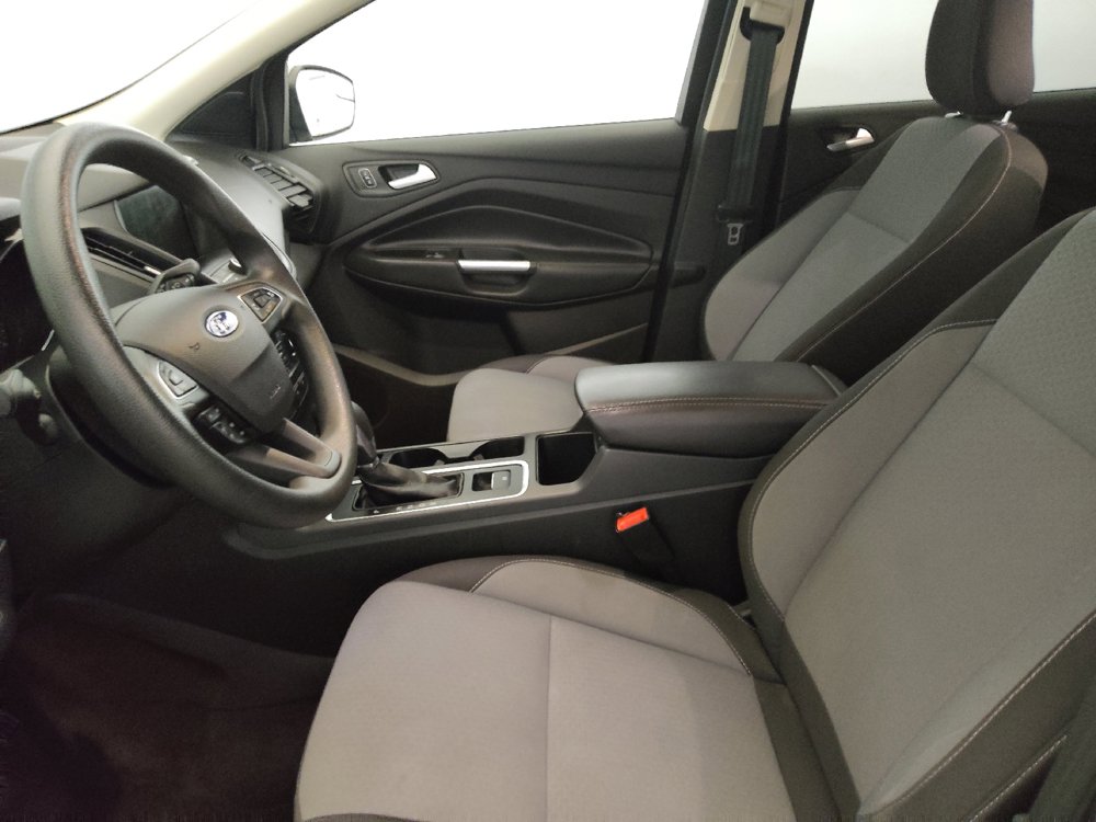 Used 2018 Ford Escape SE w/ SE Sync 3 Package FWD image 17