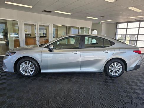 Used 2025 Toyota Camry LE FWD image 2