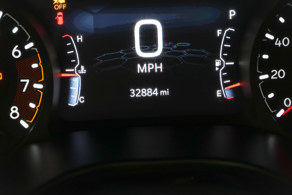Used 2025 Jeep Compass Limited AWD/4WD image 17