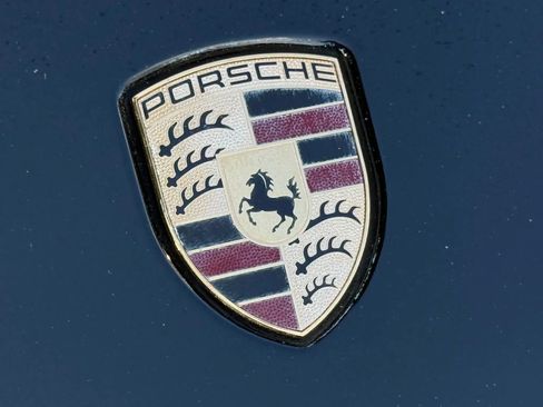 Used 2017 Porsche Panamera RWD image 41