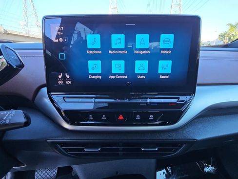 Certified 2022 Volkswagen ID.4 Pro S w/ Gradient Package image 20