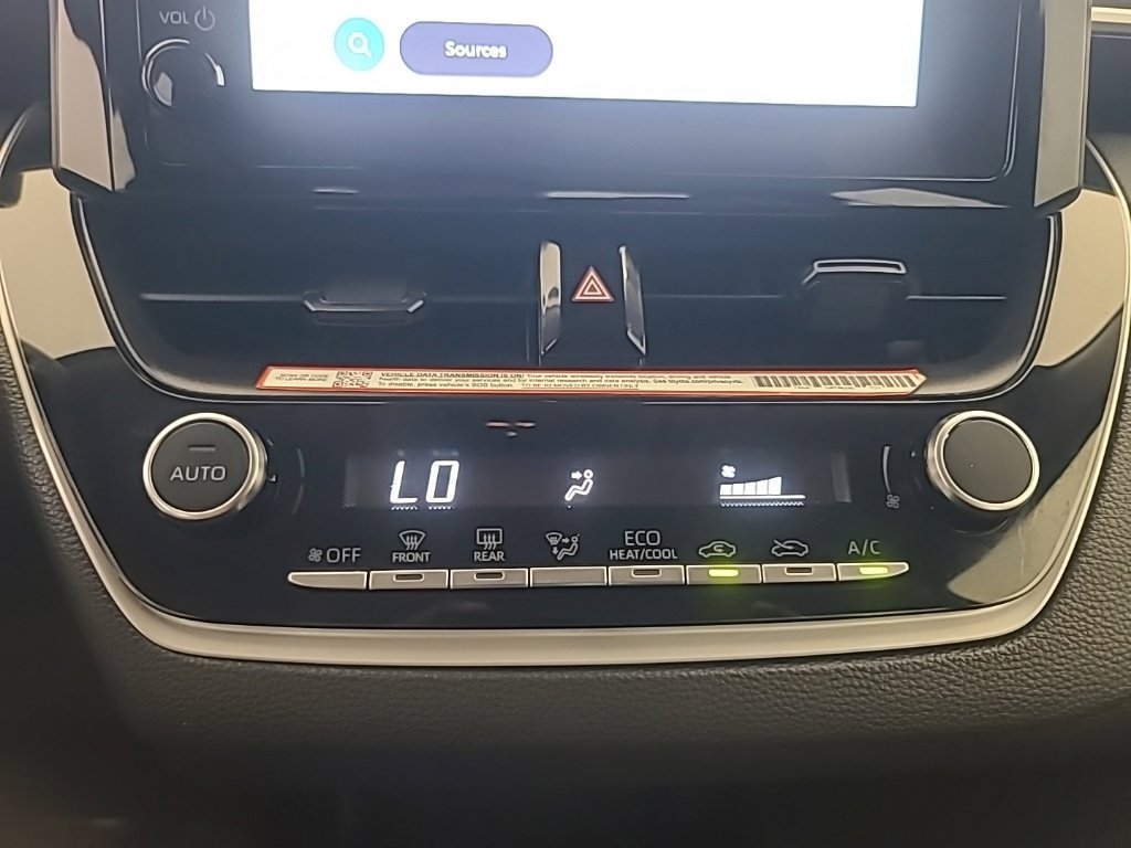 Used 2025 Toyota Corolla LE FWD image 34