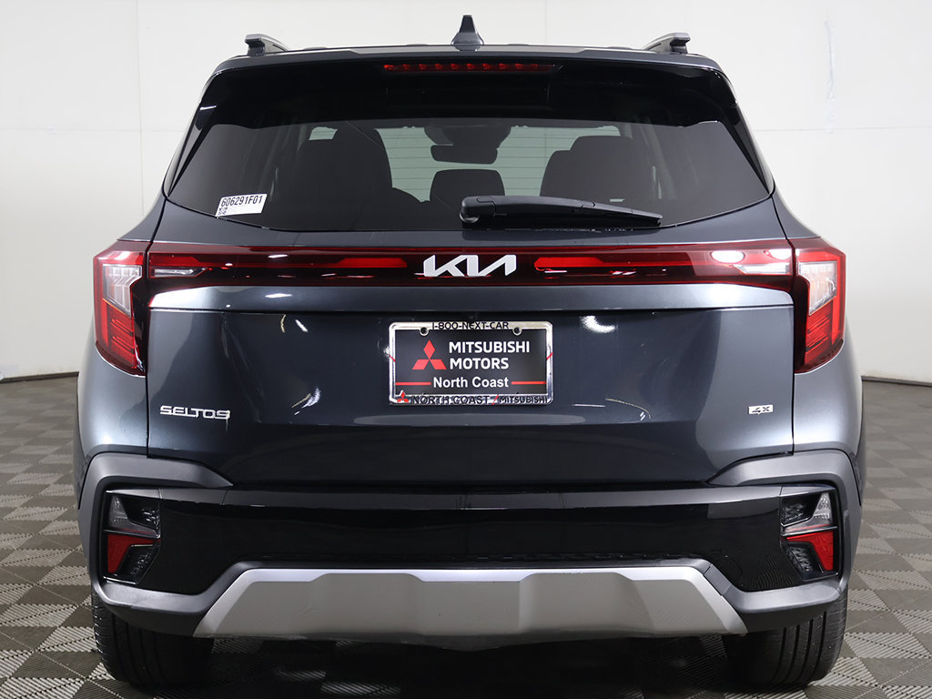Used 2024 Kia Seltos S AWD/4WD image 13