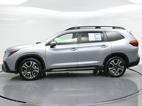 Used 2023 Subaru Ascent Limited w/ Technology Package AWD/4WD image 4