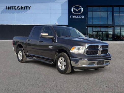 Used 2022 RAM 1500 Classic SLT w/ Electronics Group AWD/4WD image 2