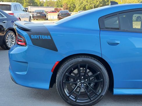 Used 2023 Dodge Charger Scat Pack w/ Daytona Edition Group RWD image 38
