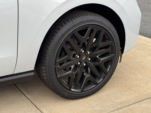 New 2026 Ford Expedition Platinum image 6