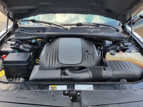 Used 2014 Dodge Challenger R/T RWD image 26