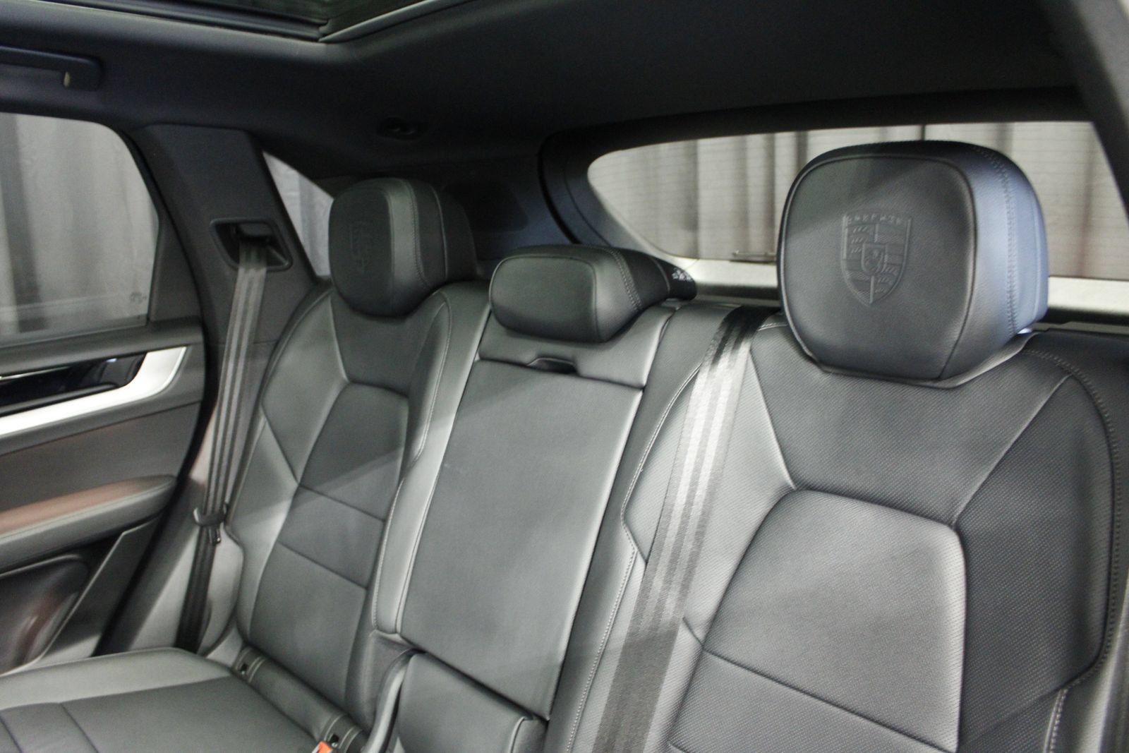 Certified 2026 Porsche Cayenne S AWD/4WD image 6