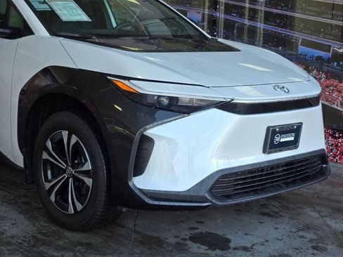Certified 2025 Toyota bZ4X FWD image 2