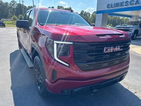 Used 2024 GMC Sierra 1500 Elevation AWD/4WD image 2