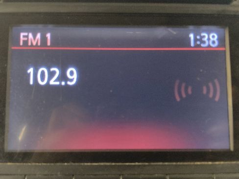 Used 2017 Nissan Titan SV image 25