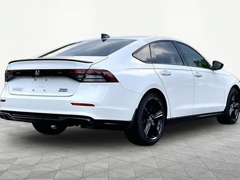 Used 2025 Honda Accord Sport image 6