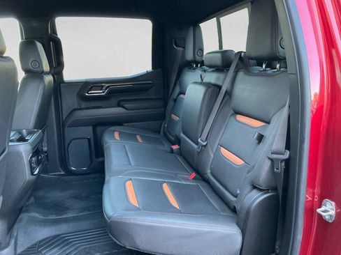 Used 2024 GMC Sierra 1500 AT4 w/ Technology Package AWD/4WD image 14