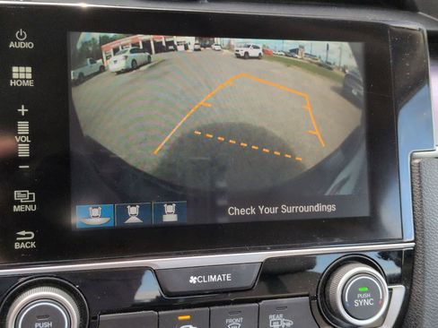 Used 2018 Honda Civic Touring image 27