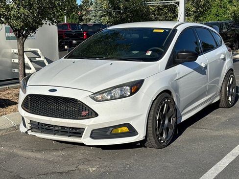 Used 2017 Ford Focus ST FWD image 2