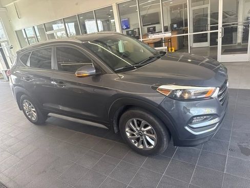 Used 2018 Hyundai Tucson SEL Plus AWD/4WD image 2