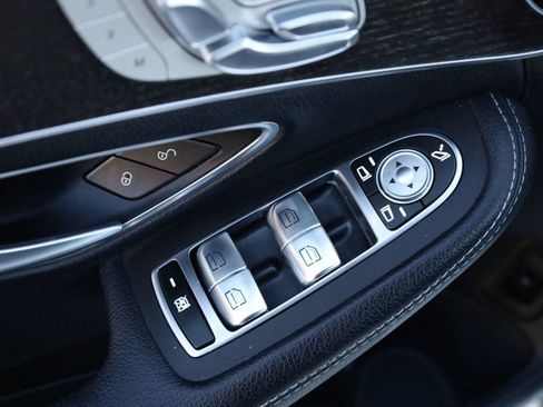 Used 2020 Mercedes-Benz C 300 4MATIC Sedan image 40