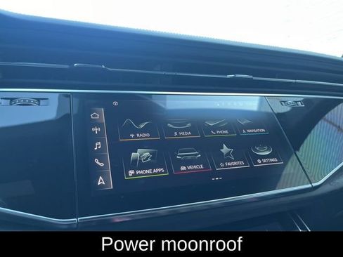 Used 2021 Audi Q8 Prestige image 26