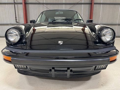 Used 1987 Porsche 911 Carrera RWD image 19