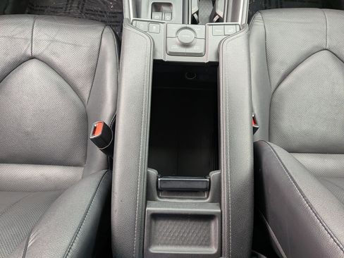 Used 2024 Toyota Grand Highlander Limited image 34