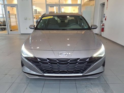 Certified 2023 Hyundai Elantra SEL image 8