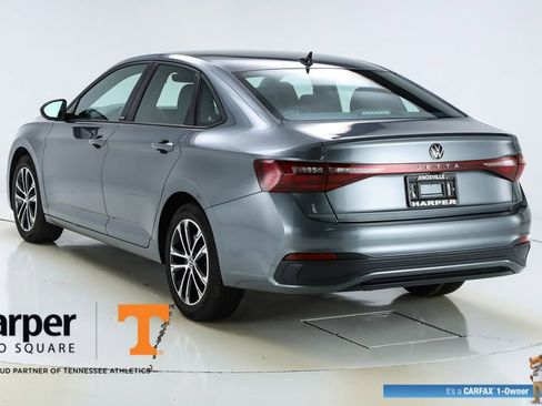 Used 2025 Volkswagen Jetta Sport image 43