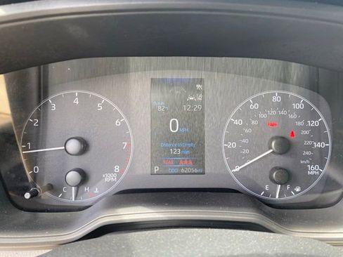 Used 2024 Toyota Corolla LE image 20