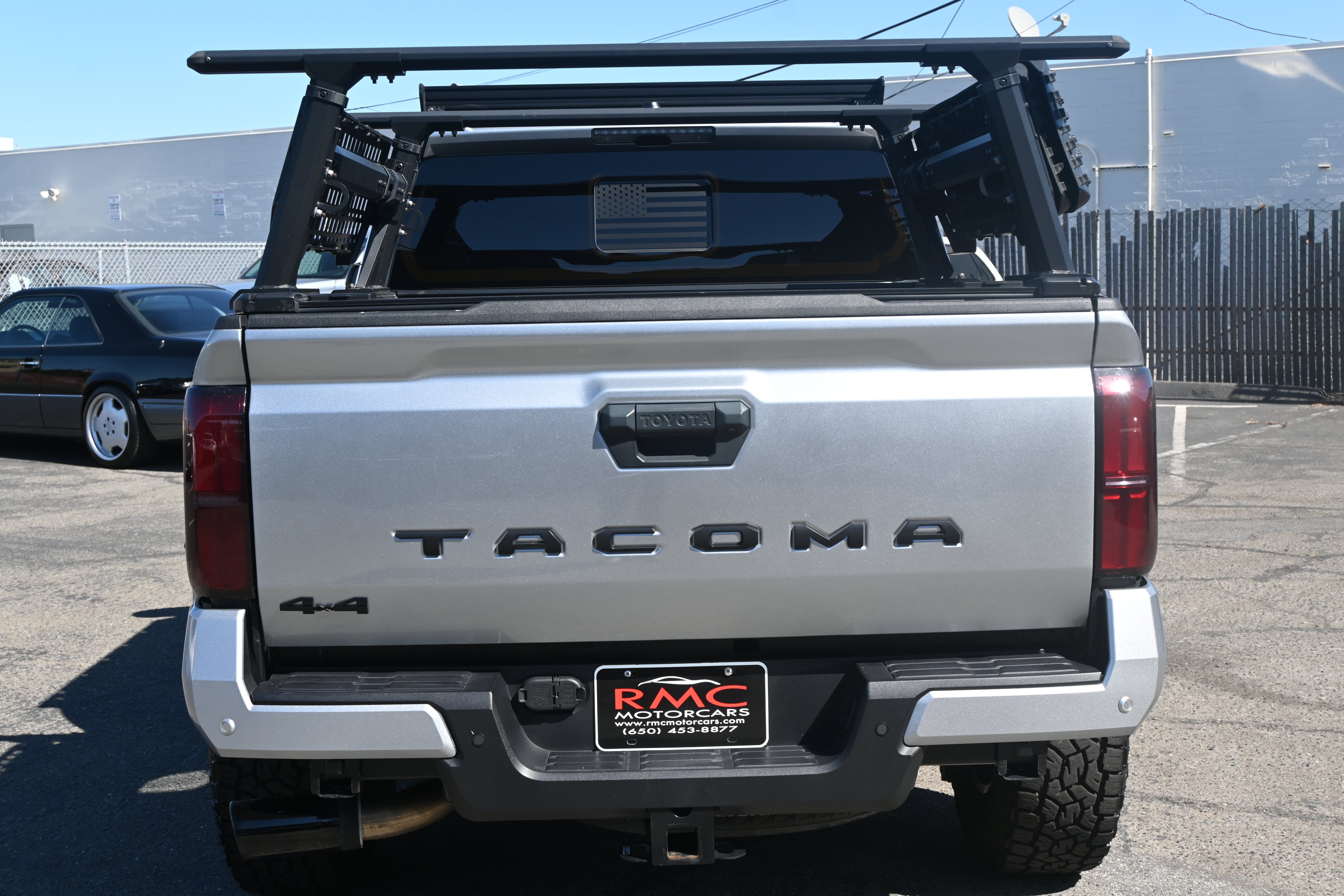 Used 2024 Toyota Tacoma TRD Sport w/ TRD Sport Upgrade Package AWD/4WD image 7