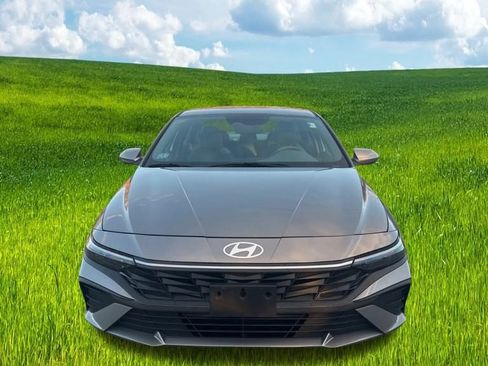 Used 2024 Hyundai Elantra SEL image 36