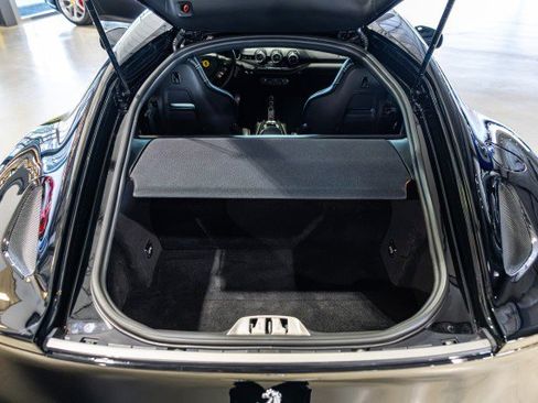 Used 2015 Ferrari F12 Berlinetta RWD image 33
