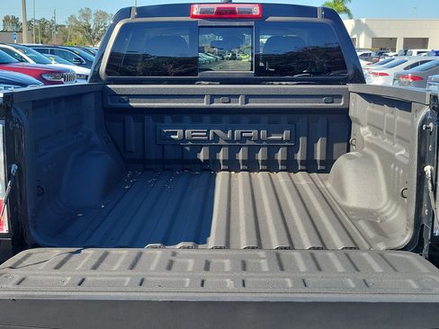 Used 2017 GMC Canyon Denali image 12