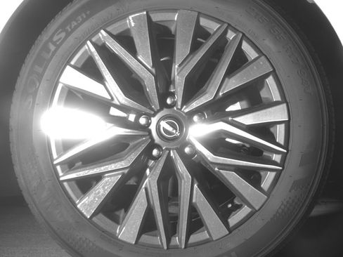 Used 2025 Nissan Altima 2.5 SV FWD image 13