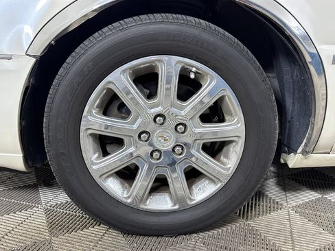 Used 2008 Cadillac DTS w/ Sun And Sound Package FWD image 13
