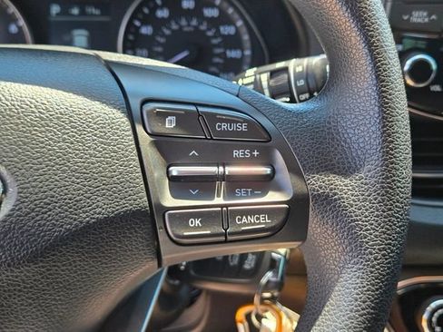 Used 2020 Hyundai Elantra GT FWD image 28