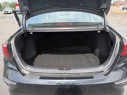 Used 2019 Kia Forte LXS FWD image 12
