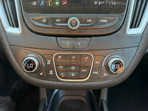 Used 2023 Chevrolet Malibu LT FWD image 25