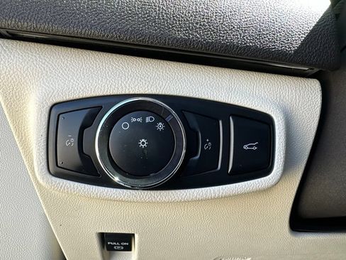 Used 2015 Lincoln MKC AWD w/ Equipment Group 102A Reserve image 11