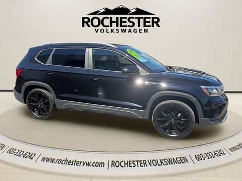 Used 2023 Volkswagen Taos SE AWD/4WD image 9