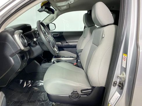 Used 2018 Toyota Tacoma SR5 image 10