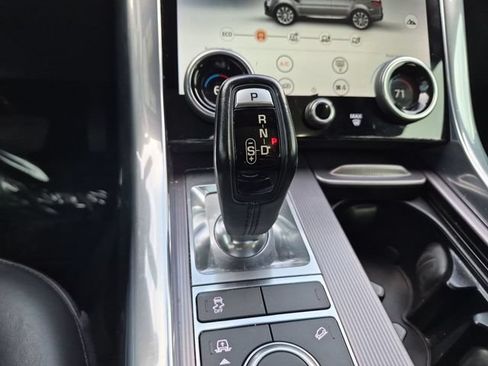 Used 2018 Land Rover Range Rover Sport HSE AWD/4WD image 12