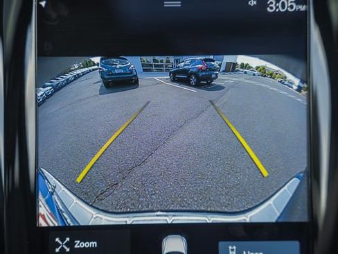 Used 2021 Volvo XC60 T5 Momentum w/ Advanced Package image 44