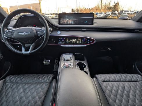 Used 2025 Genesis GV70 3.5T Sport w/ Sport Advanced Package image 16