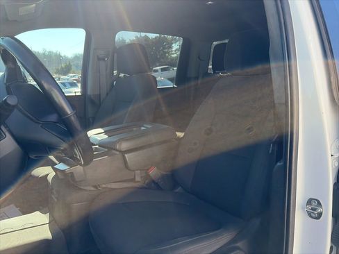 Used 2023 Chevrolet Silverado 2500 LT w/ Convenience Package image 12