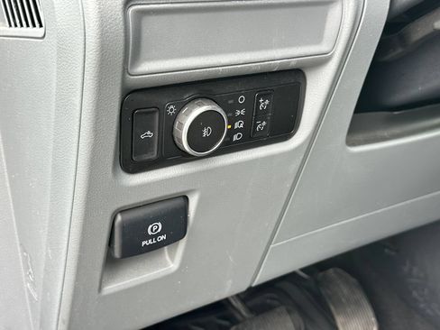 Used 2023 Ford F150 XLT AWD/4WD image 25