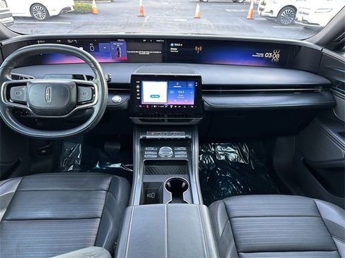 Certified 2024 Lincoln Nautilus Reserve w/ Jet Appearance Package (87T) image 15